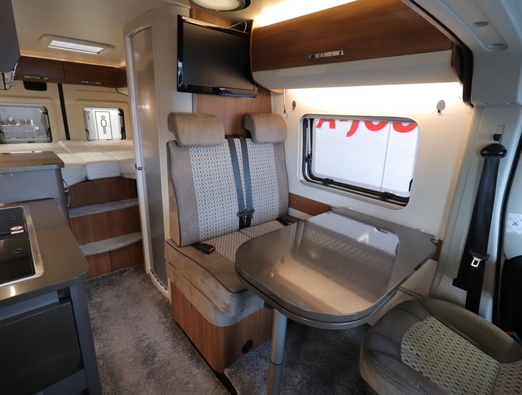 Hobby VANTANA K65 2017 Valkoinen