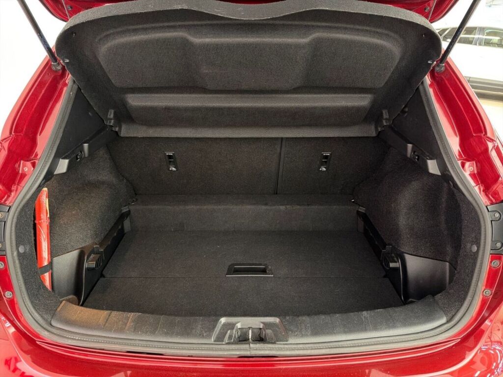 Nissan Qashqai 2017 Punainen