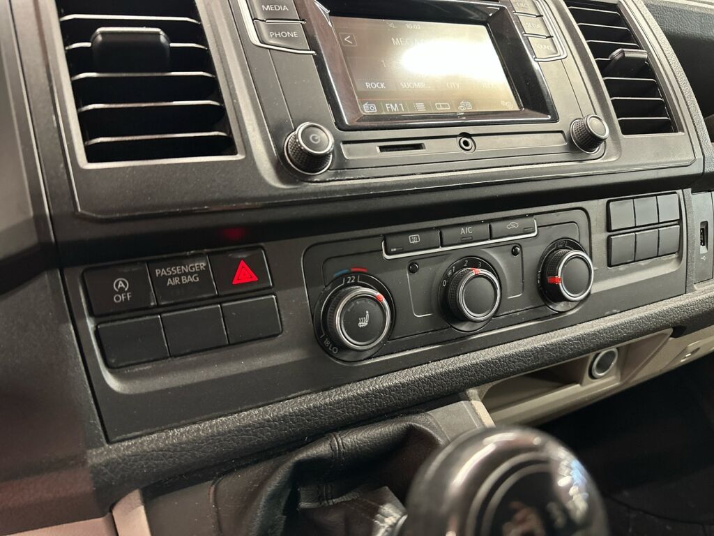 Volkswagen Transporter 2018 Valkoinen