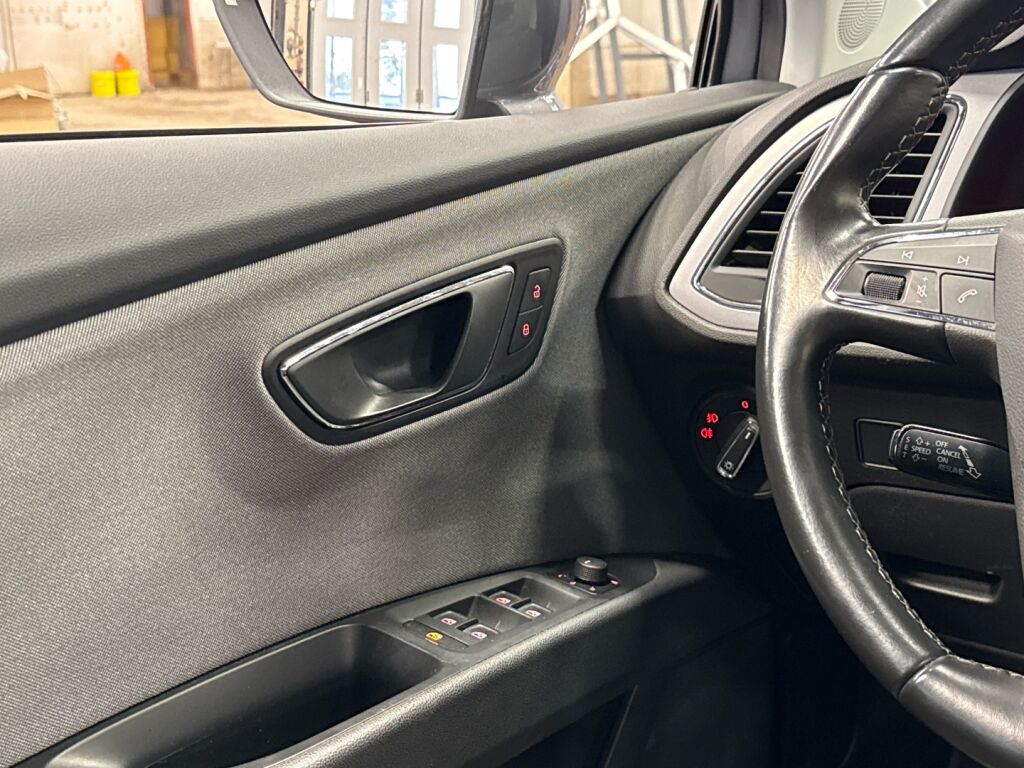 Seat Leon ST 2018 Harmaa