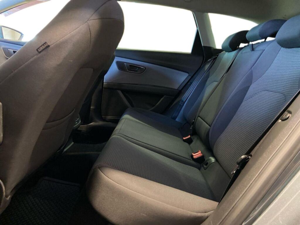 Seat Leon ST 2017 Harmaa