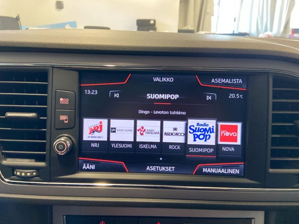 Seat Leon ST 2017 Harmaa