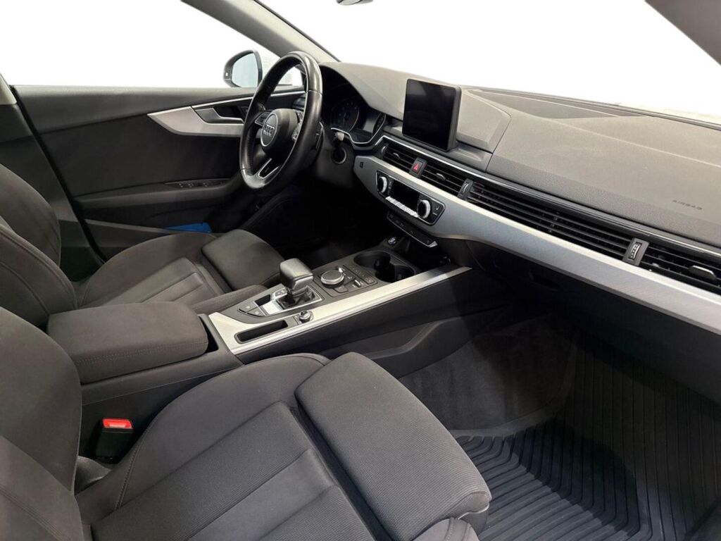 Audi A5 2018 Valkoinen