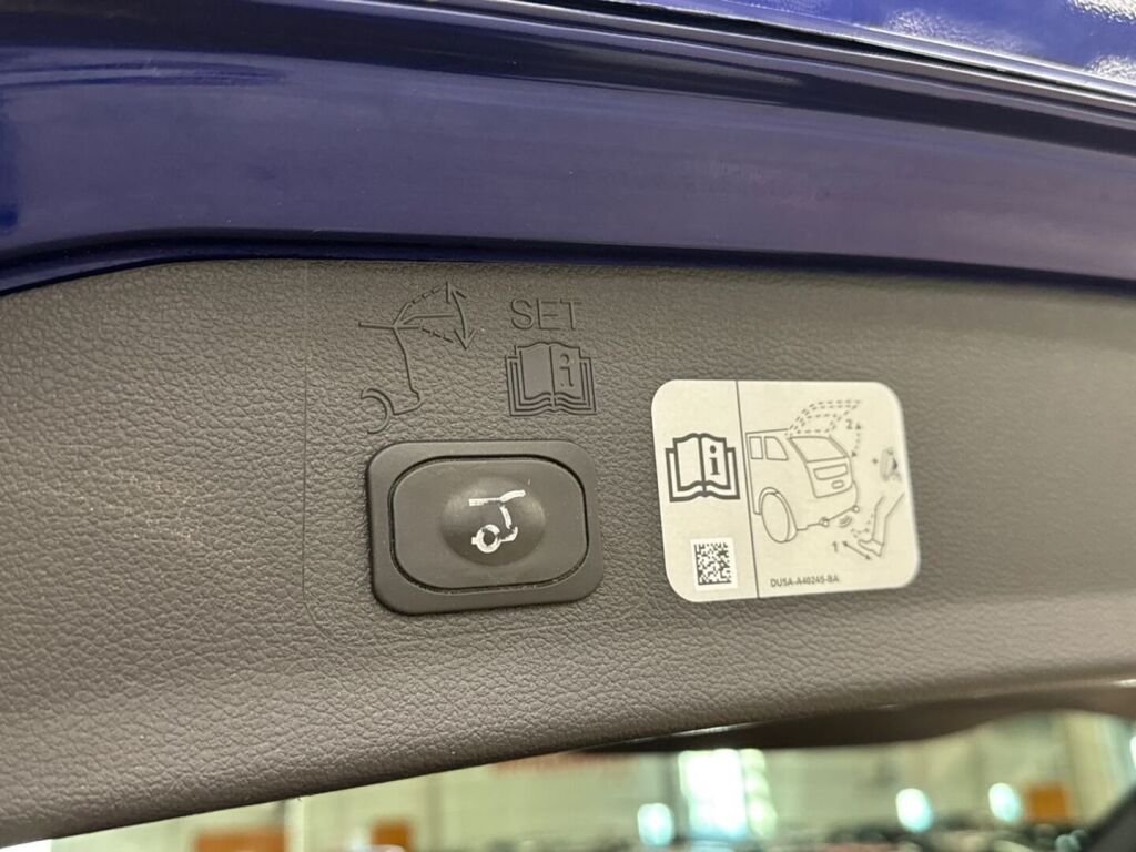 Ford Kuga 2017 Sininen