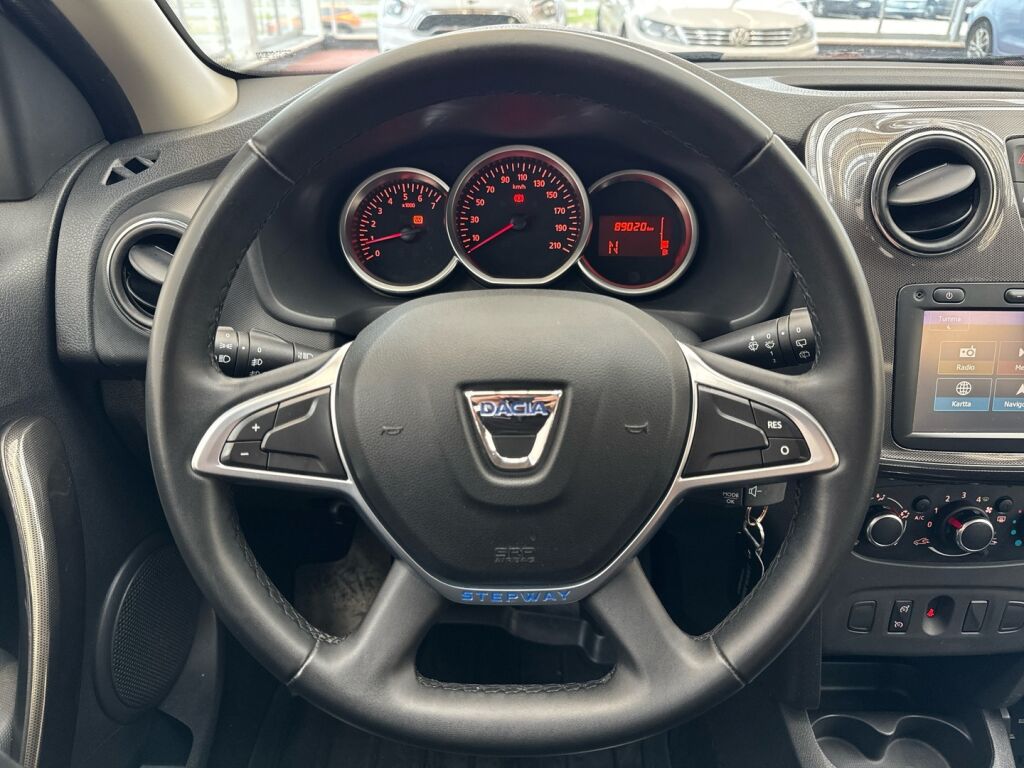 Dacia Sandero 2017 Ruskea (beige)
