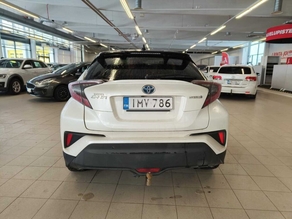 Toyota C-HR 2017 Valkoinen