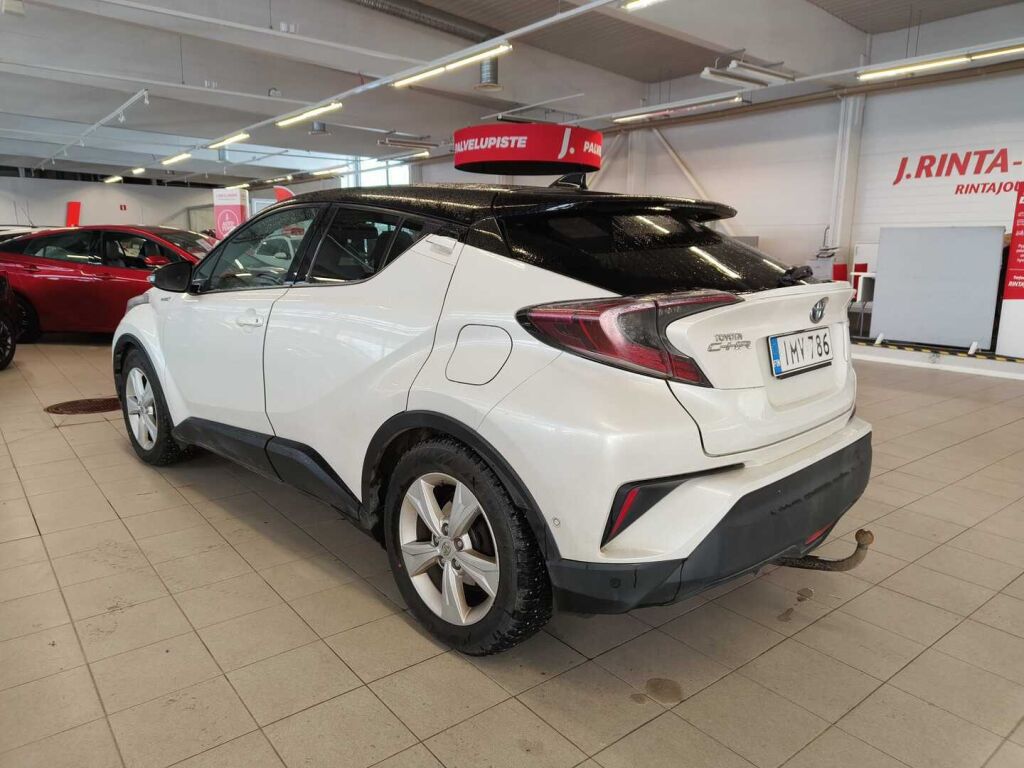 Toyota C-HR 2017 Valkoinen