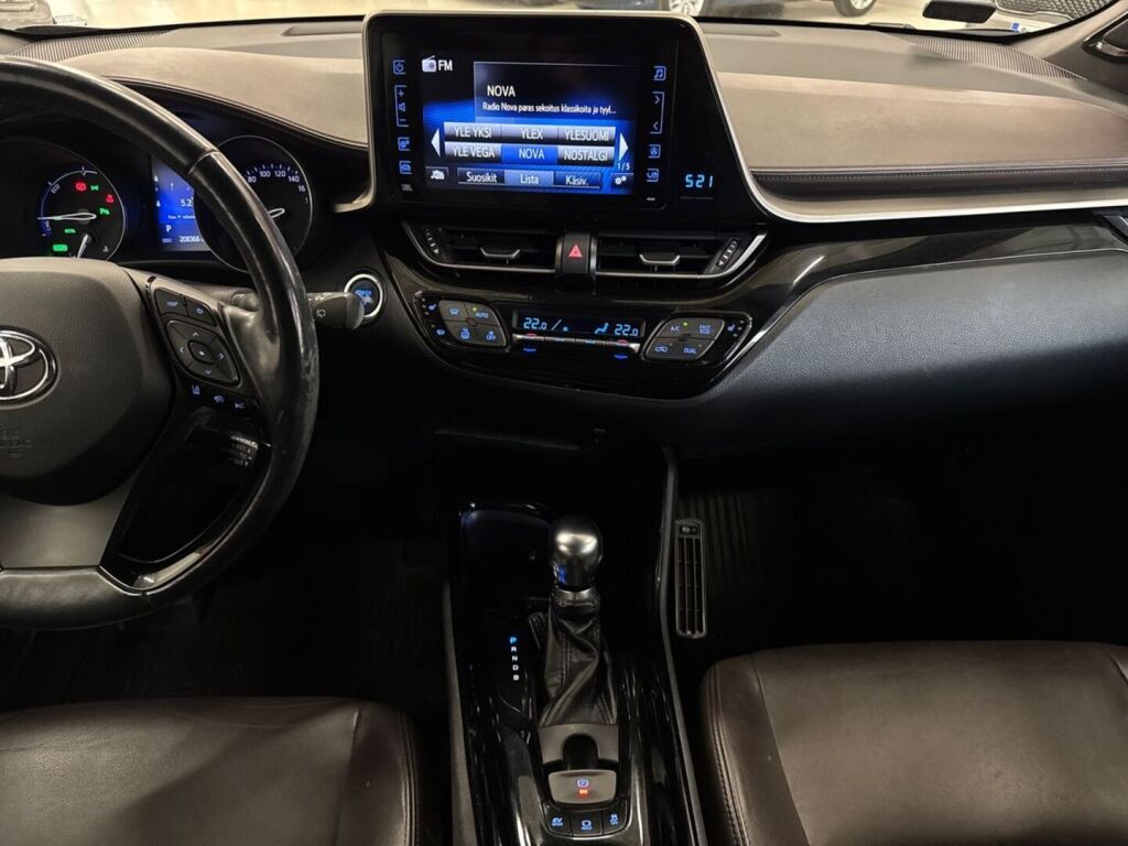 Toyota C-HR 2017 Musta