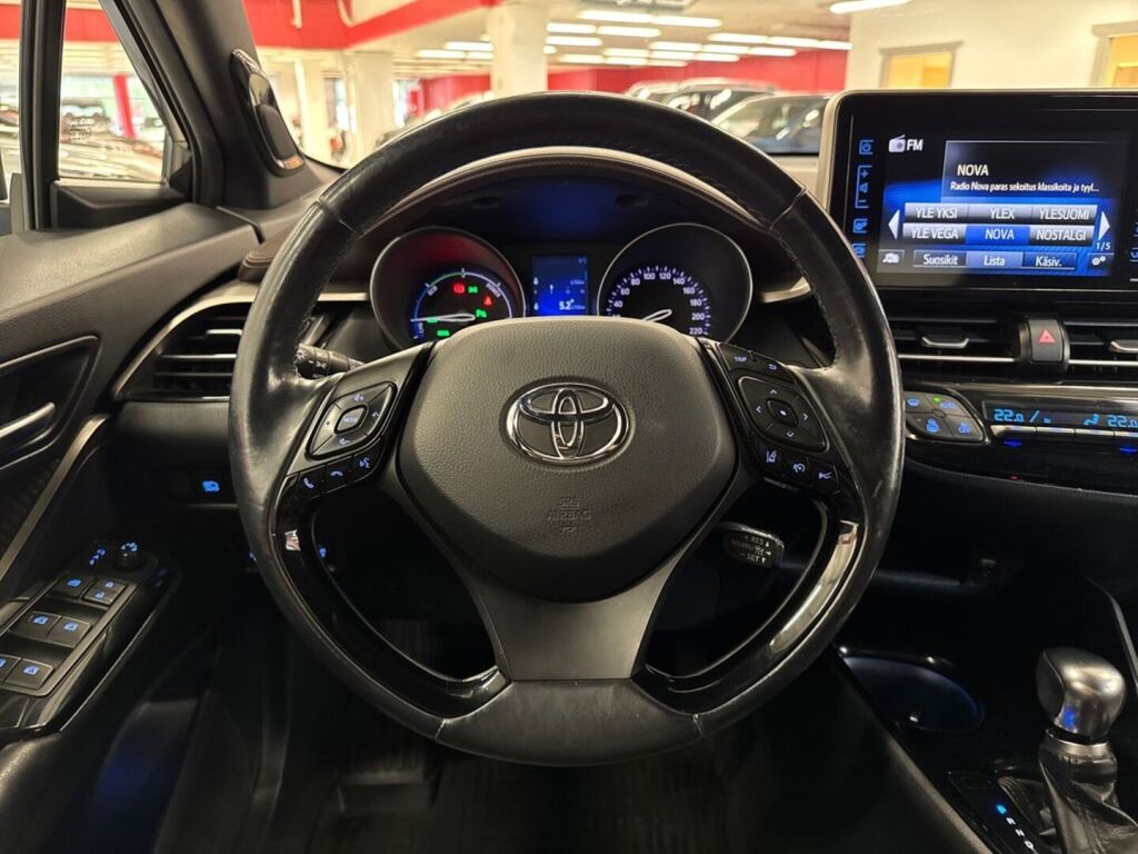 Toyota C-HR 2017 Musta