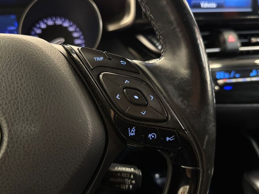 Toyota C-HR 2017 Musta
