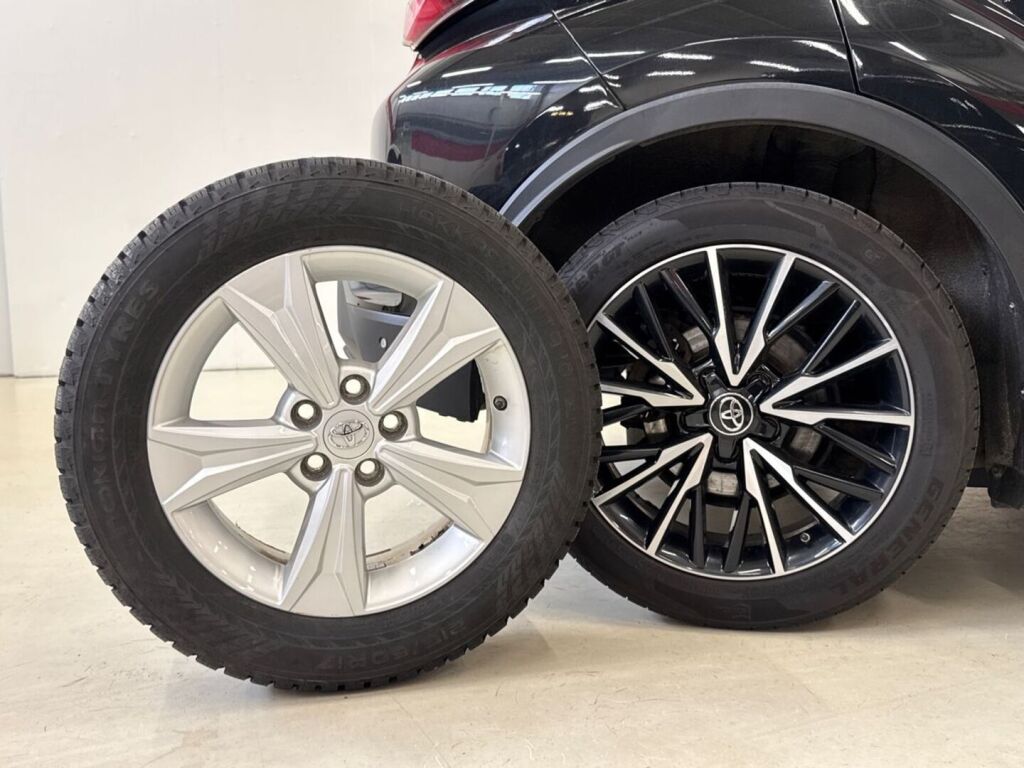 Toyota C-HR 2017 Musta