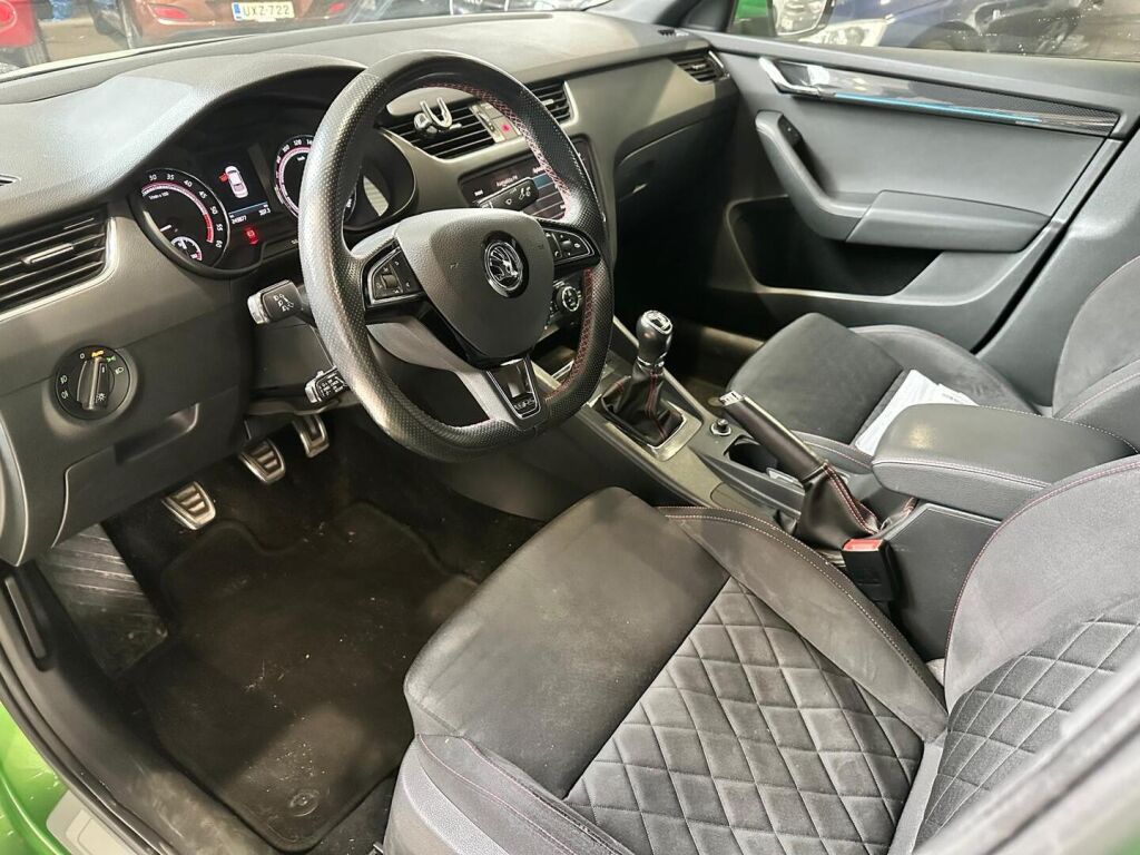 Skoda Octavia 2017 Vihreä