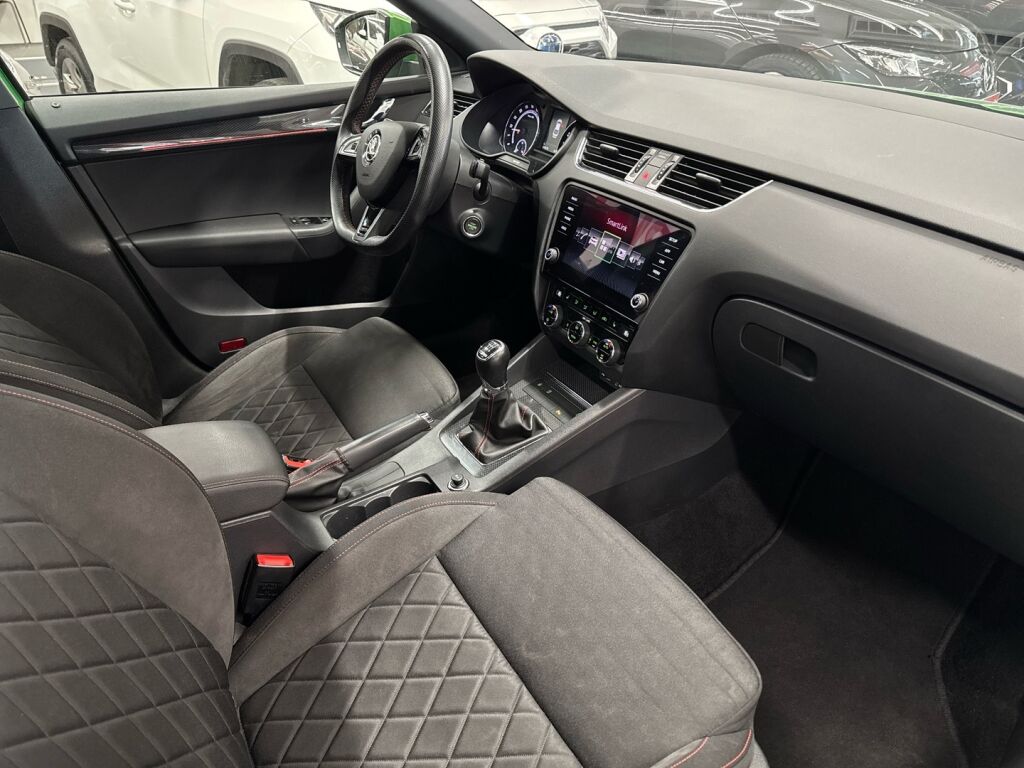 Skoda Octavia 2017 Vihreä