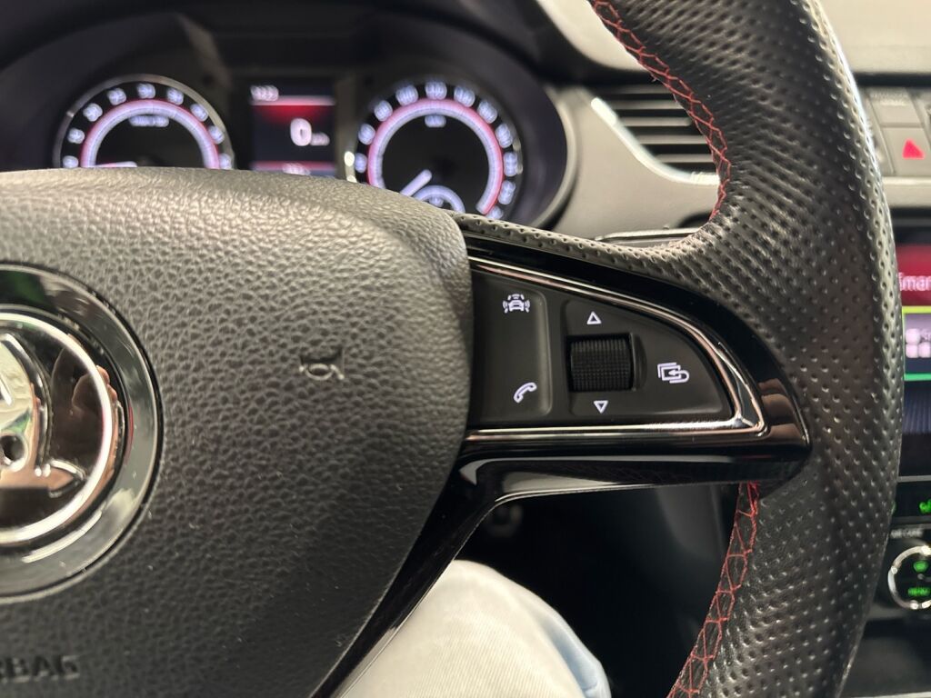 Skoda Octavia 2017 Vihreä