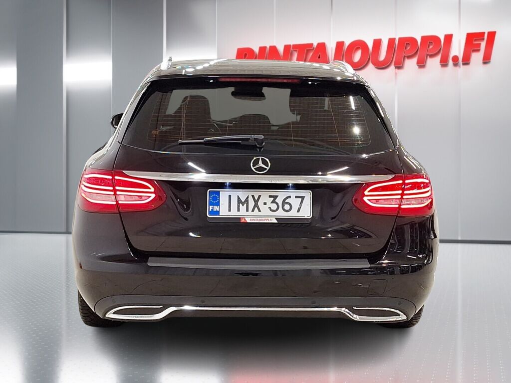 Mercedes-Benz C 2016 Musta