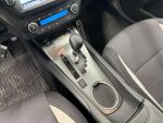 Toyota Avensis 2016 Harmaa