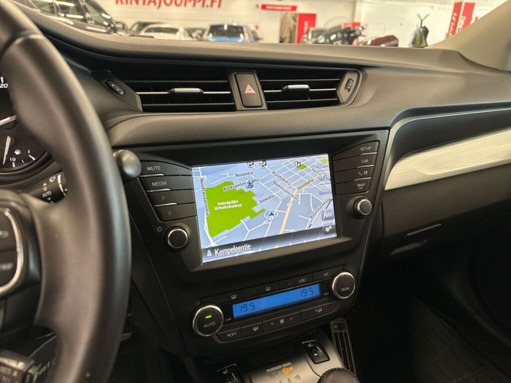 Toyota Avensis 2016 Harmaa