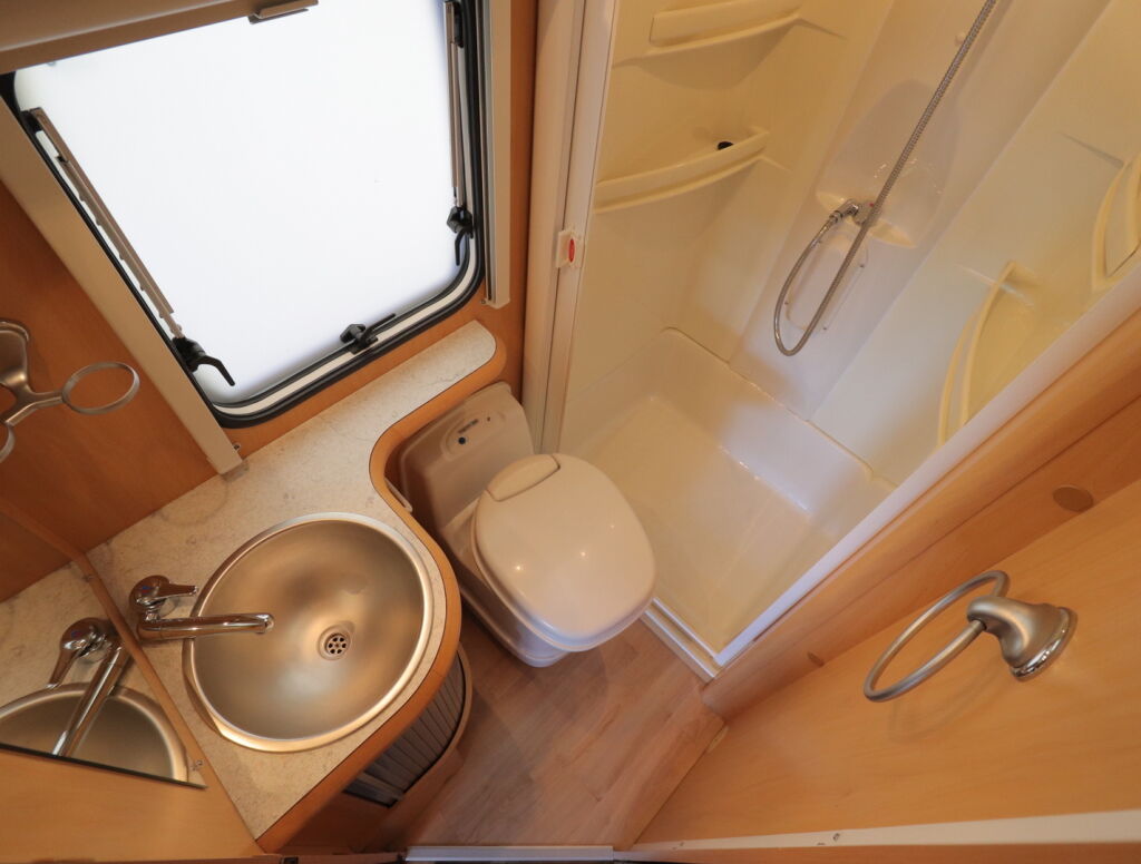 Home-car PR622 2007 Valkoinen