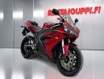 Yamaha YZF-R1 2006 Punainen