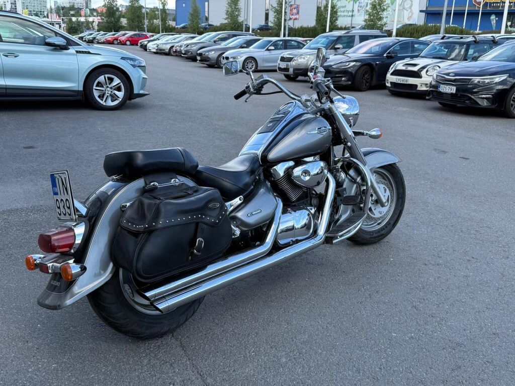 Suzuki VL 2005 76L -