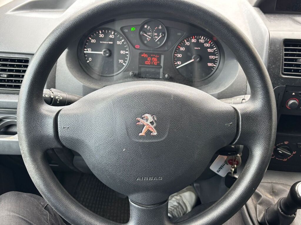 Peugeot Expert 2014 Harmaa