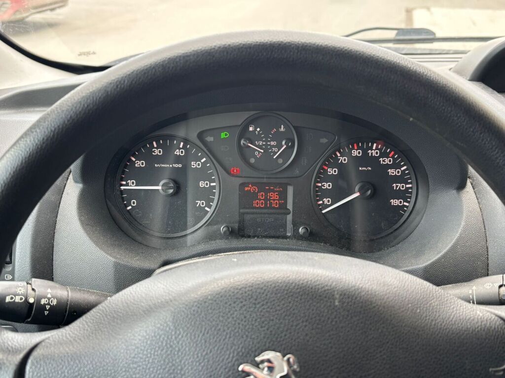 Peugeot Expert 2014 Harmaa