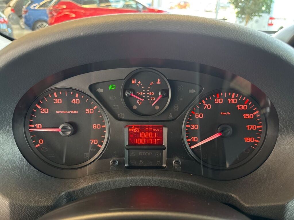 Peugeot Expert 2014 Harmaa