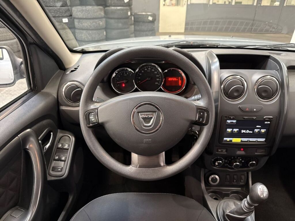 Dacia Duster 2014 Harmaa