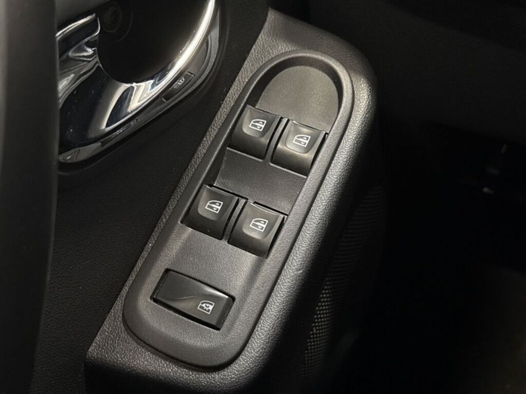 Dacia Duster 2014 Harmaa