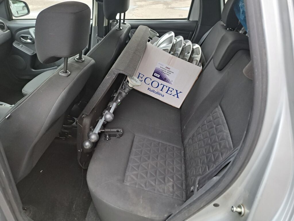 Dacia Duster 2014 Harmaa