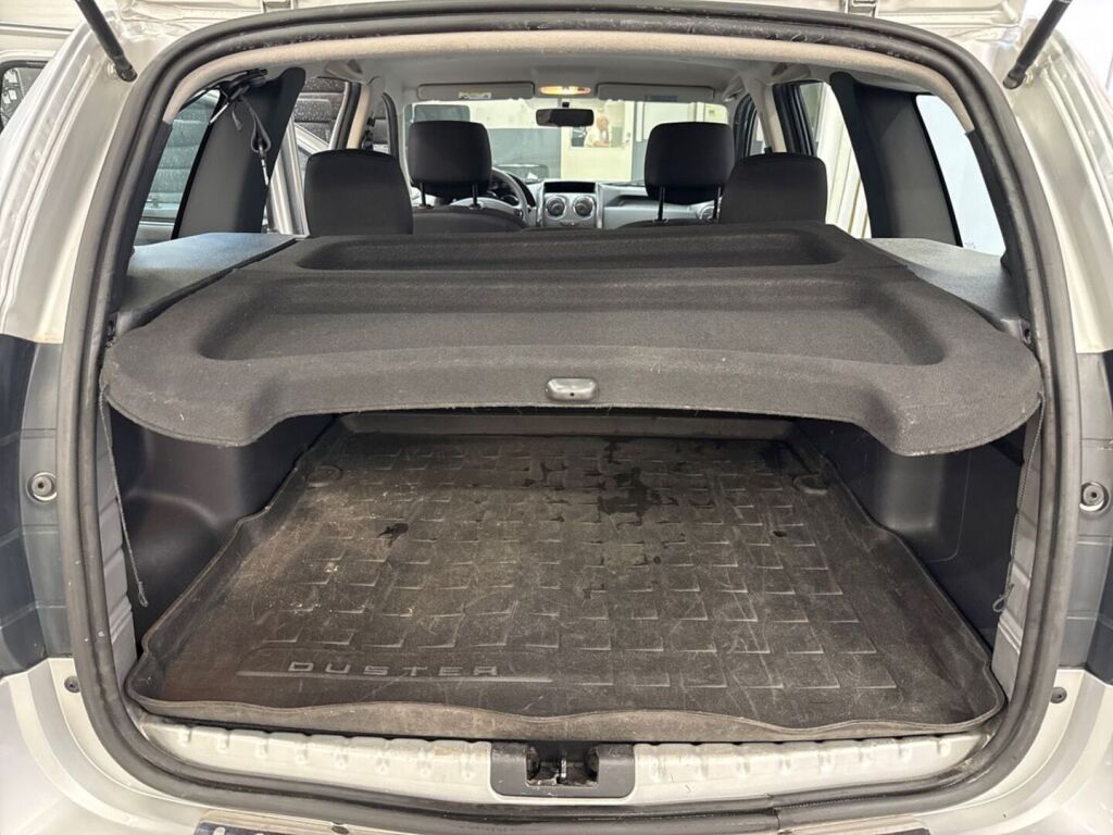 Dacia Duster 2014 Harmaa