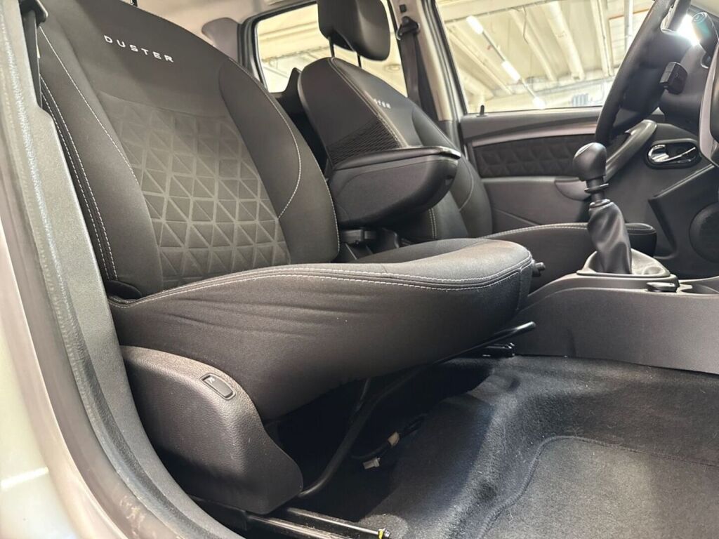 Dacia Duster 2014 Harmaa