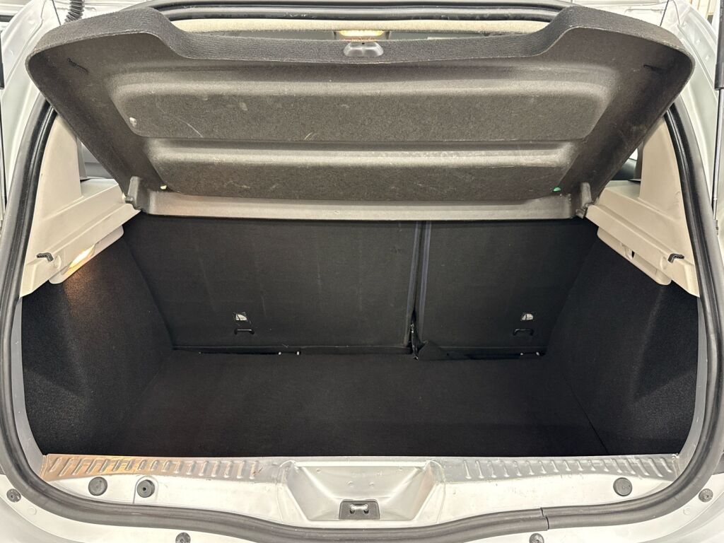 Dacia Sandero 2014 Harmaa