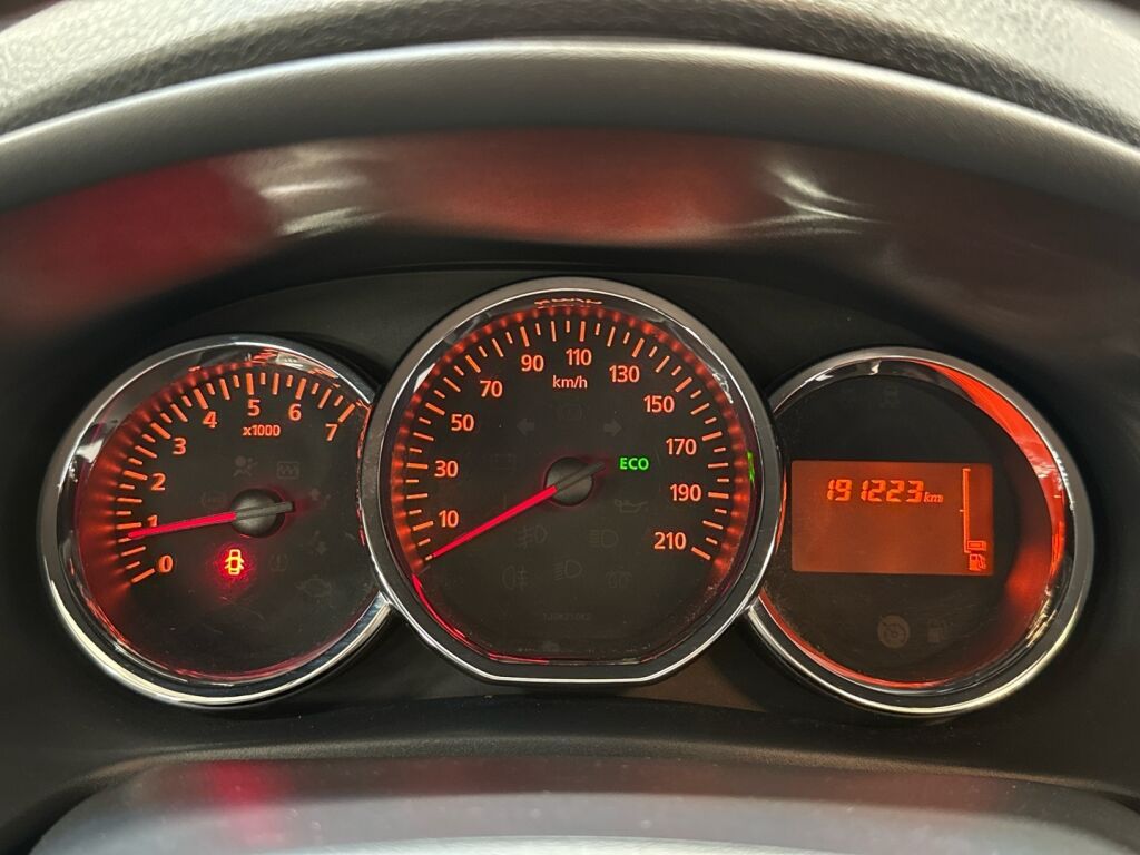 Dacia Sandero 2014 Harmaa