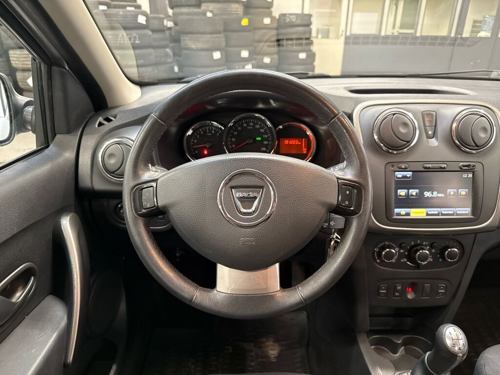 Dacia Sandero 2014 Harmaa