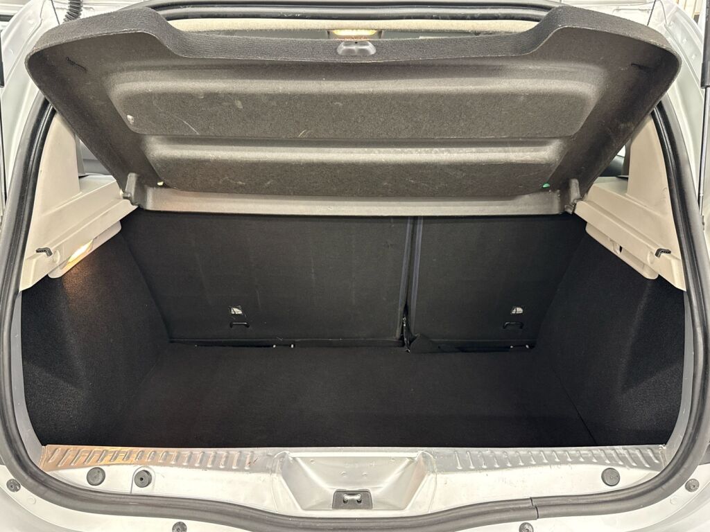 Dacia Sandero 2014 Harmaa