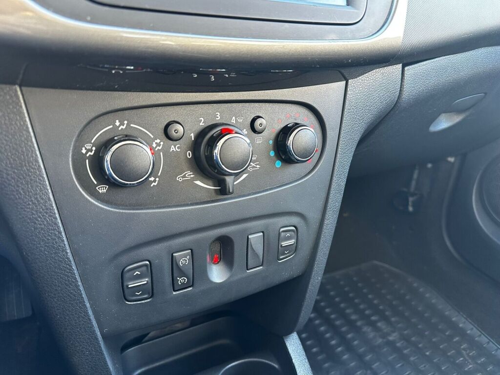 Dacia Sandero 2014 Harmaa