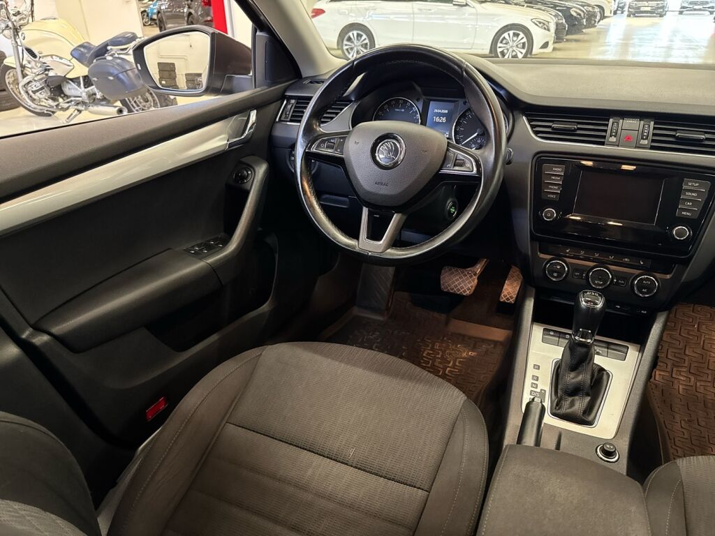 Skoda Octavia 2014 Ruskea (beige)