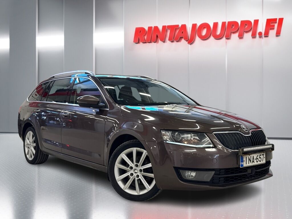 Skoda Octavia 2014 Ruskea (beige)