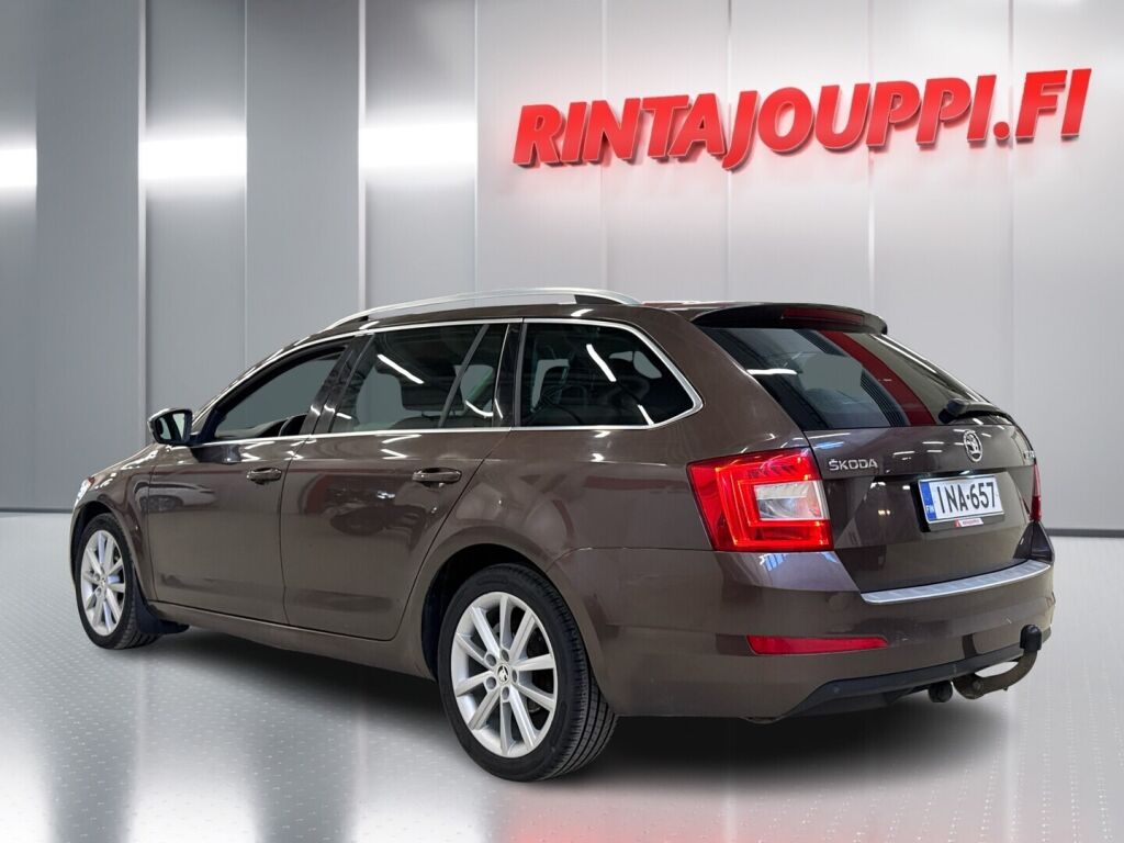 Skoda Octavia 2014 Ruskea (beige)