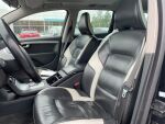 Volvo V70 2010 Musta