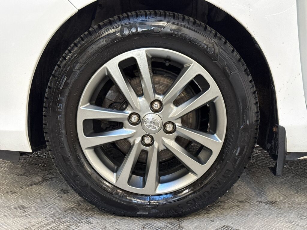 Toyota Yaris 2014 Valkoinen