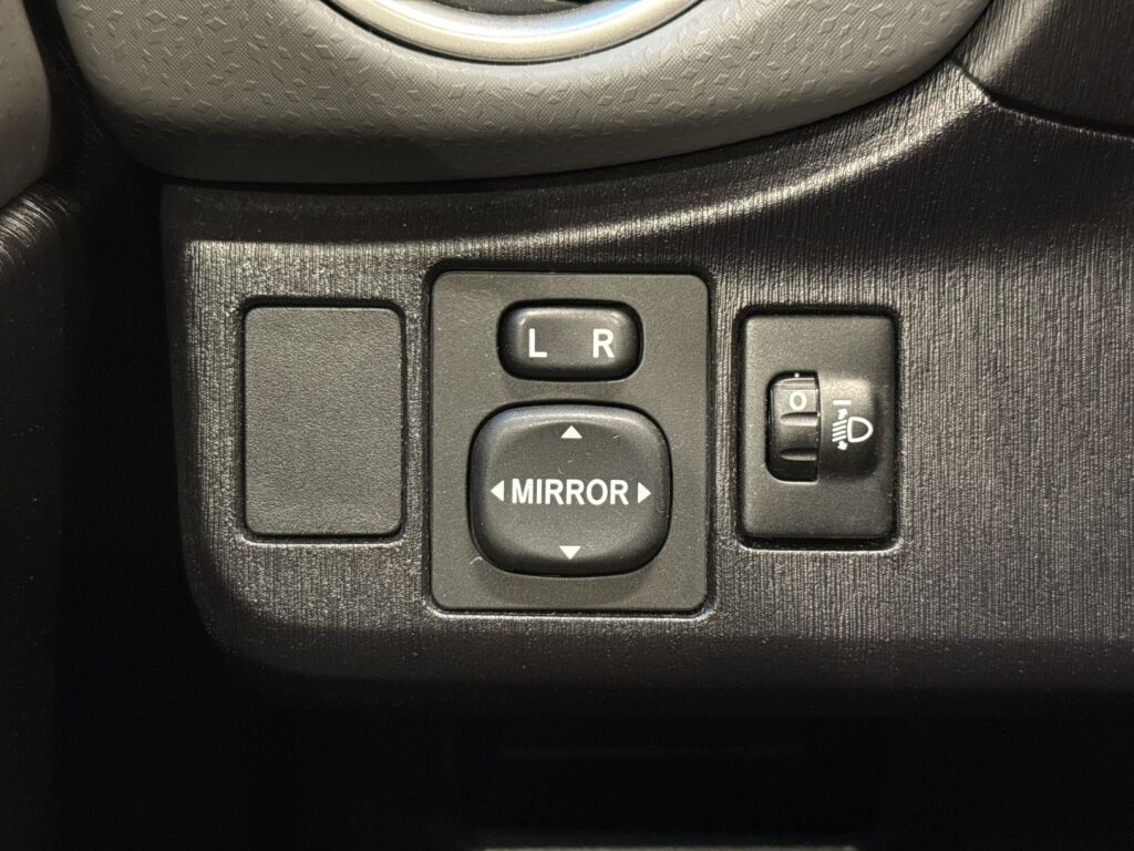 Toyota Yaris 2014 Valkoinen