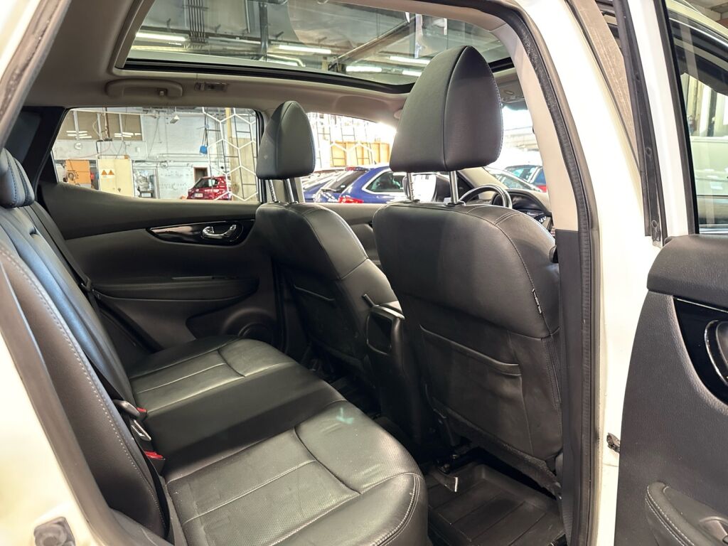 Nissan Qashqai 2014 Valkoinen