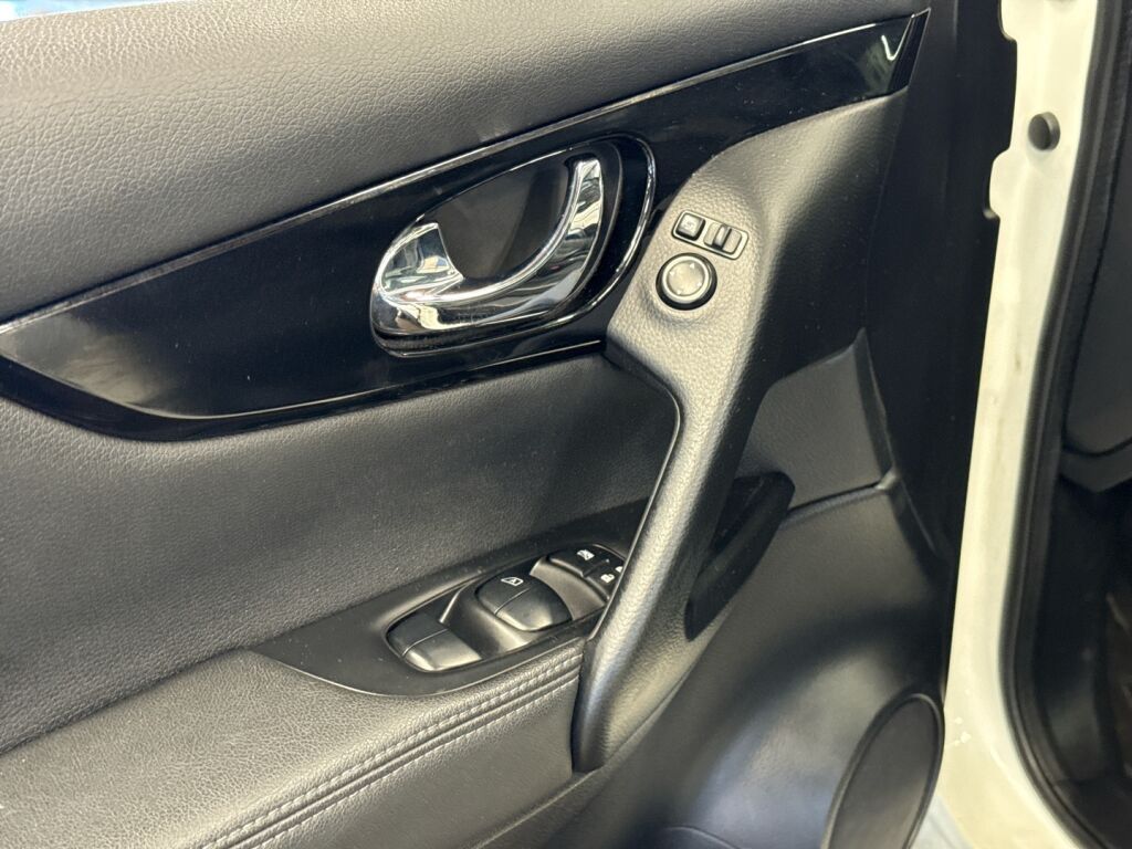 Nissan Qashqai 2014 Valkoinen