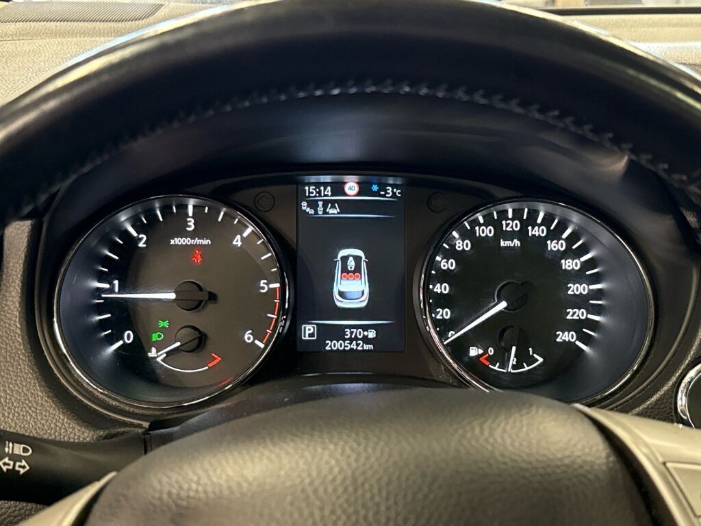 Nissan Qashqai 2014 Valkoinen