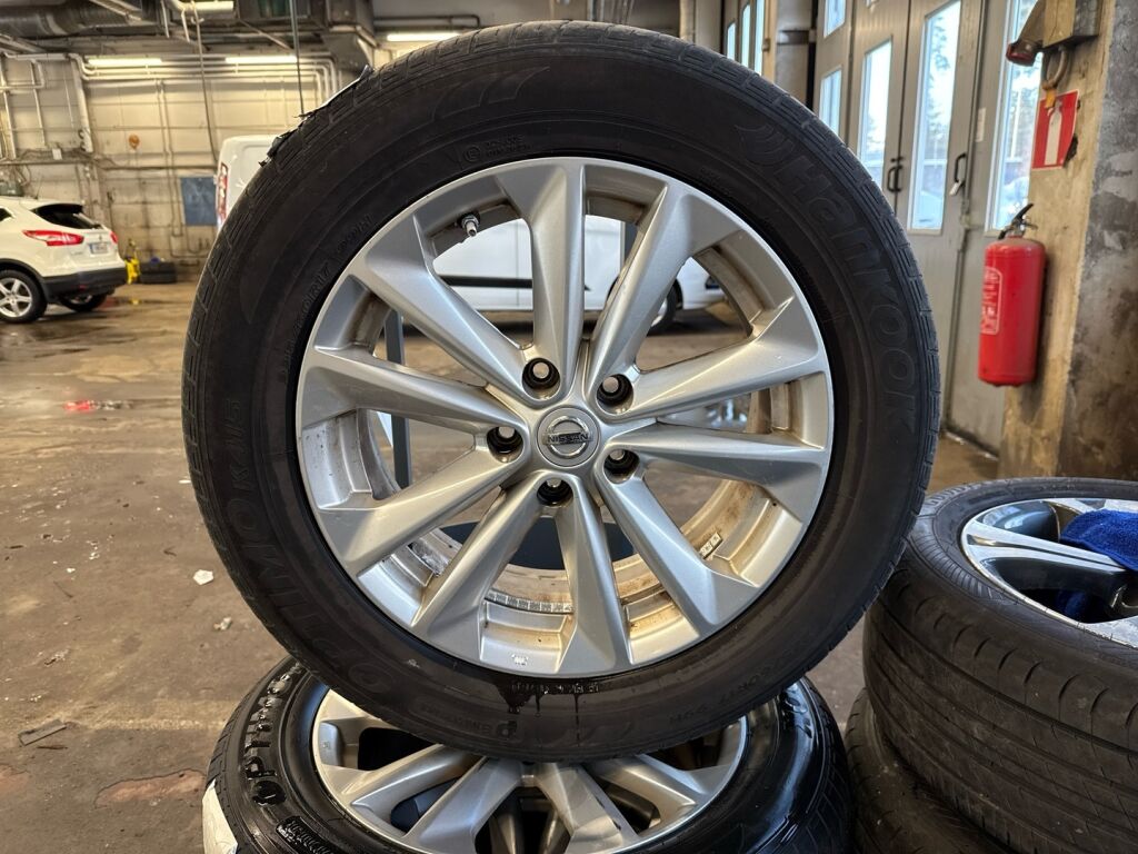 Nissan Qashqai 2014 Valkoinen