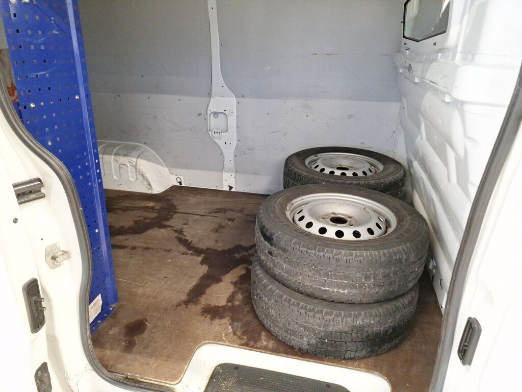 Nissan Primastar 2014 Valkoinen