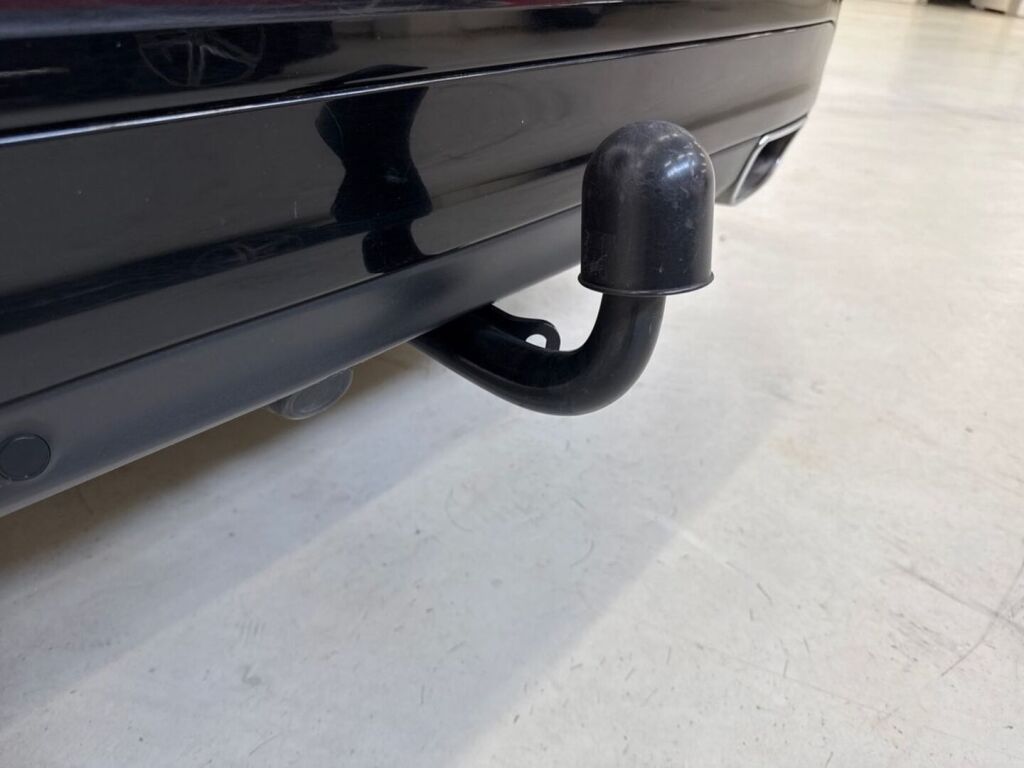 Volvo S60 2014 Musta