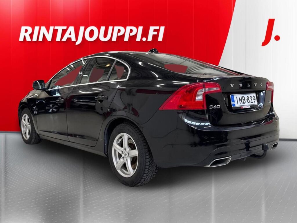 Volvo S60 2014 Musta